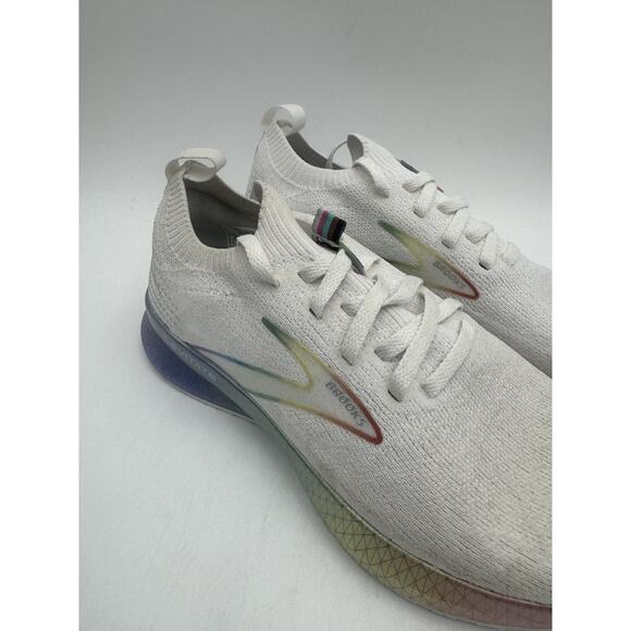 Brooks LEVITATE STEALTHFIT 5 Women's USED Running Shoe White US Size 7 Medium - Picture 3 of 11